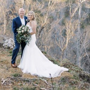 Wedding dress size 8. Strapless. Corset back.